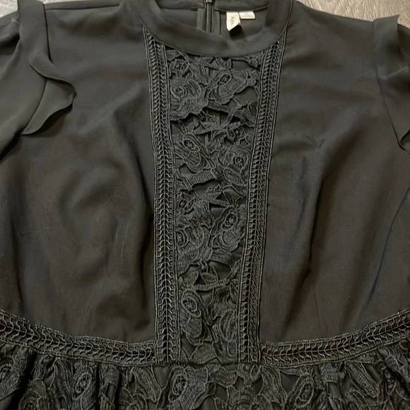 Small Like New Show stopper Black Kenzie Blouse - Picture 2 of 11